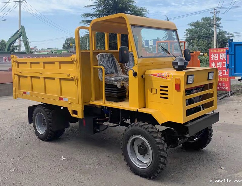 四驱农用运输车