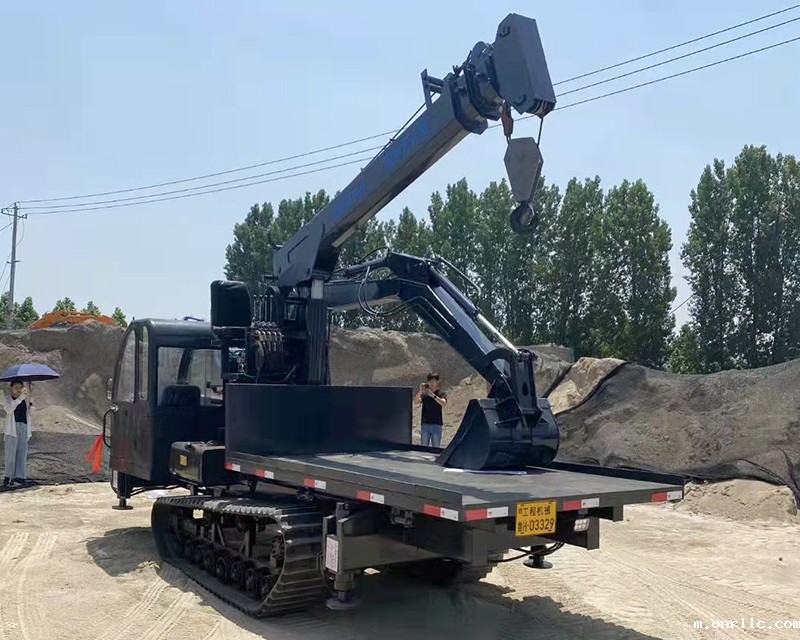 履带式吊挖一体机厂家
